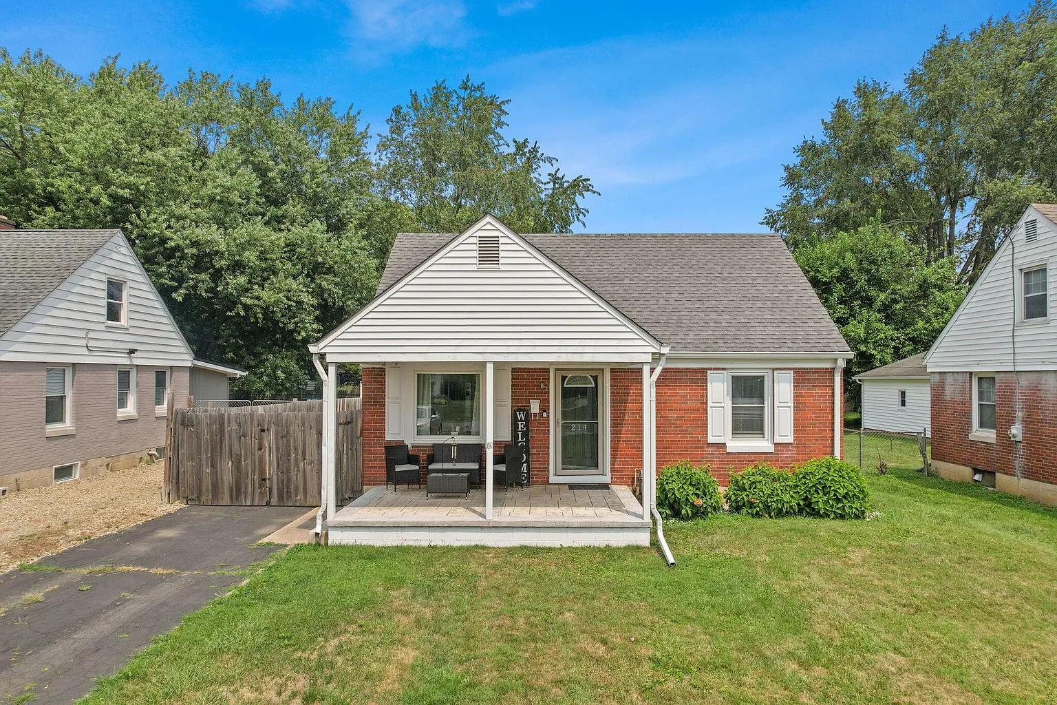 214 Pierson Blvd photo 1