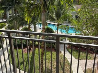 6529 Emerald Dunes Dr APT 308, West Palm Beach, FL 33411