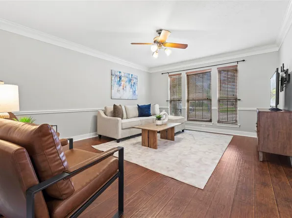 7403 Foxton Place Ct, Houston, TX 77095