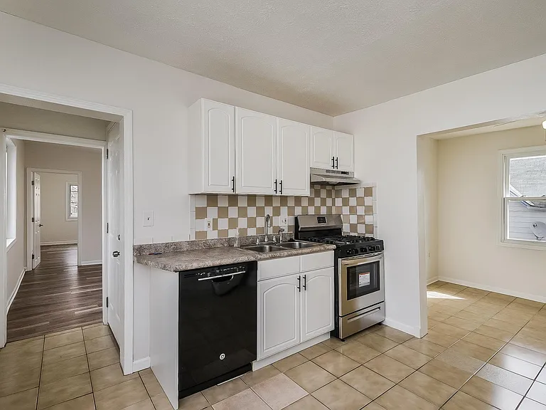 1321 Buhrer Ave #3 — Photo 10