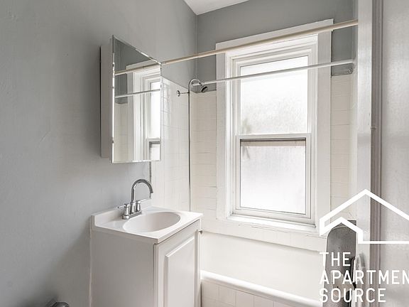 5th image of 4610 N Beacon St #1C