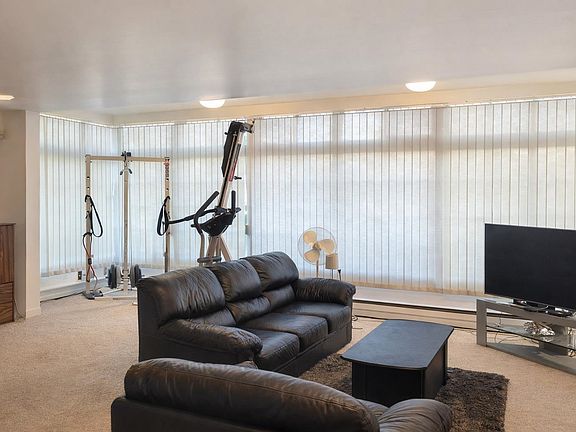 4th image of 12393 Gray St