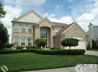 17757 Kenai Ln, Macomb, MI