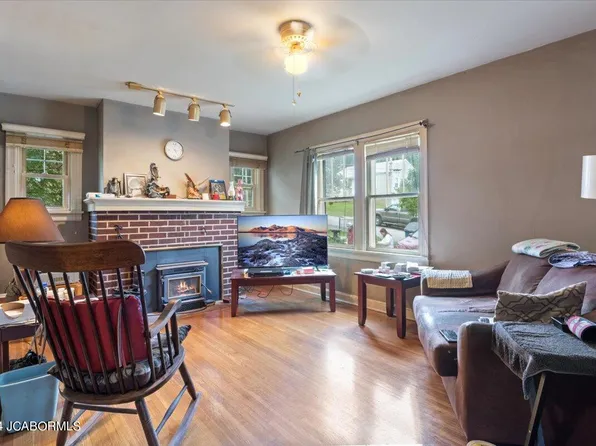 612 Virginia St, Jefferson City, MO 65109