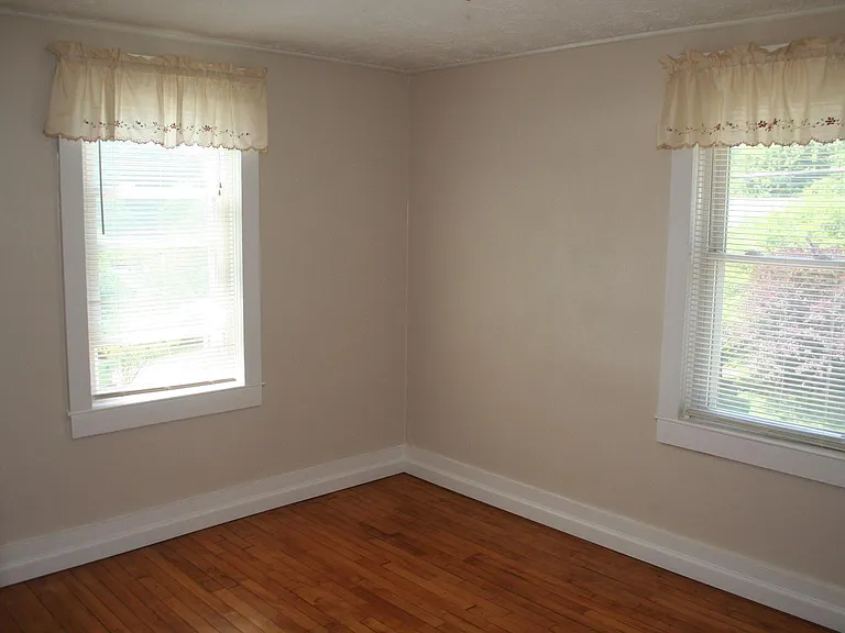 152 Lower Edgewood Rd — Photo 4