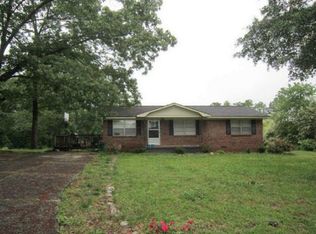 163 4th St, Calhoun, GA 30701