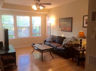 3135 W Carmen Ave APT 1, Chicago, IL 60625