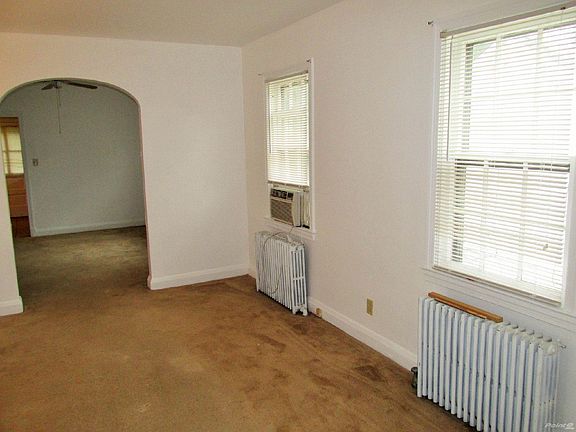 2816 Fleetwood Ave 002