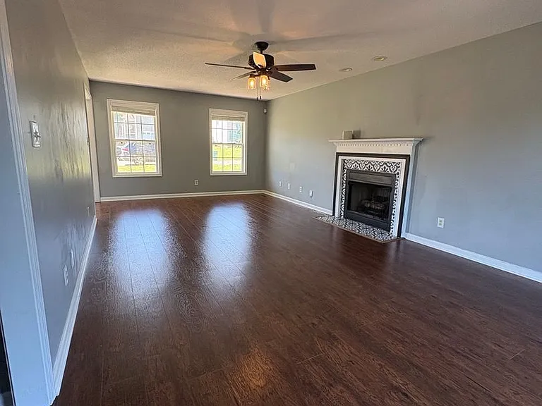 1317 Sunfield Dr — Photo 8