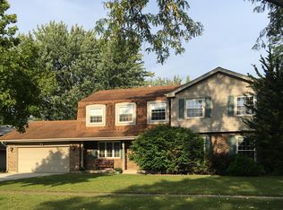 7229 Emerson Dr, Darien, IL