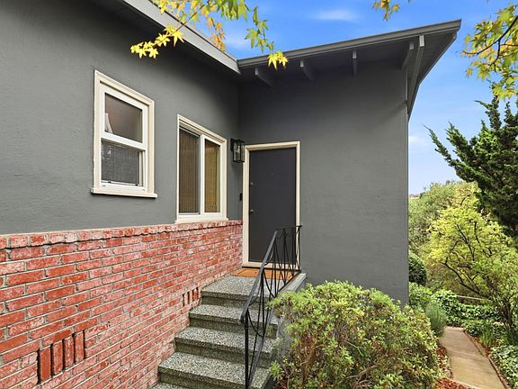 4th image of 68 El Bonito Way