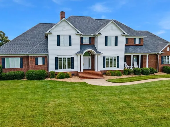 1066 Oaks Country Club Rd, Murray, KY 42071