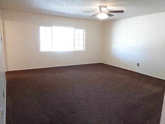 5th image of 510 E 26th Pl