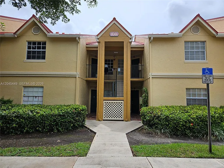 18306 NW 68th Ave #H — Photo 1