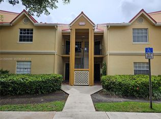 18306 NW 68th Ave APT H, Hialeah, FL 33015