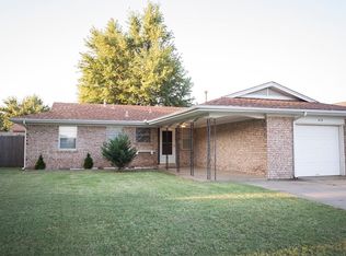 215 SW 23rd St, El Reno, OK 73036