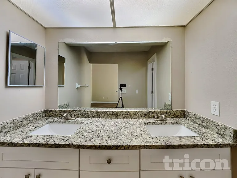 23515 Shining Star Dr — Photo 10