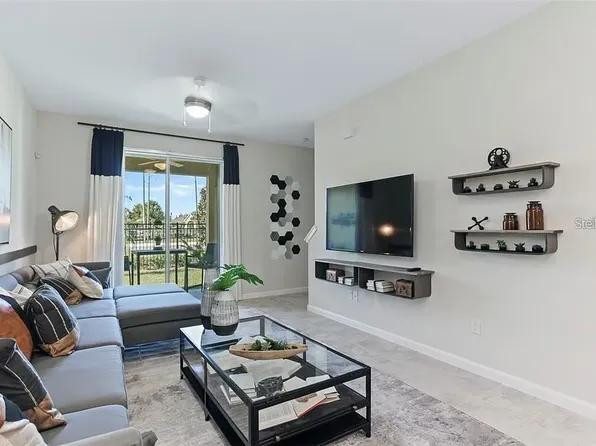 9329 Tecumseh Dr, Orlando, FL 32825
