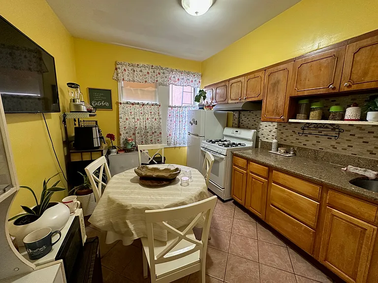 3515 Park Ave #3-4 — Photo 5