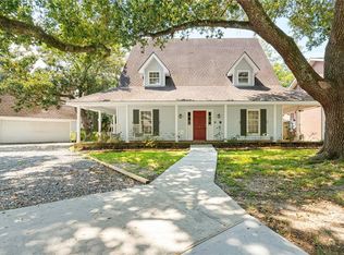 3 Mary Ridge Ct, River Ridge, LA 70123