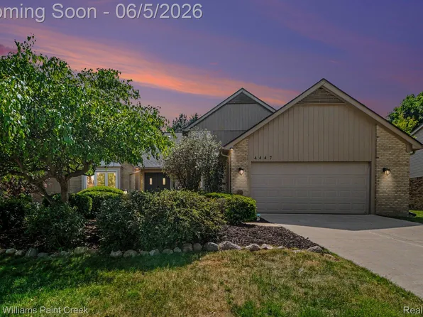 4447 Bentley Dr, Troy, MI 48098