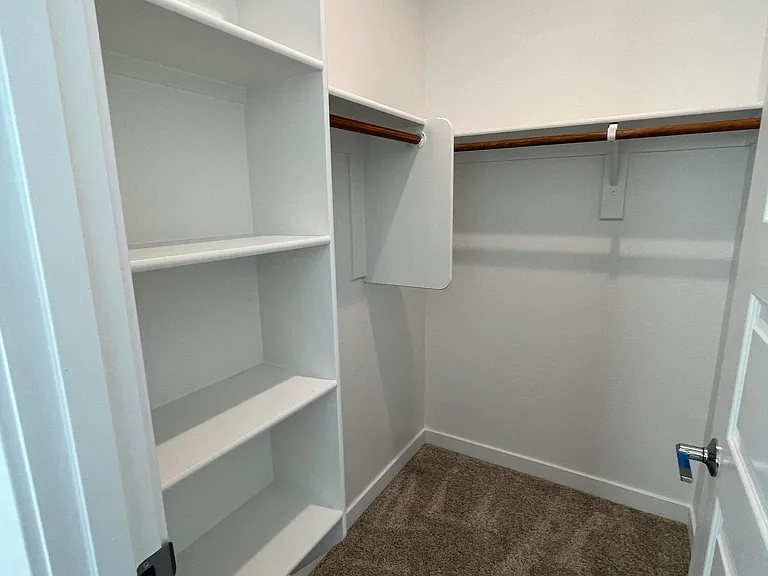 9426 W Sells Dr — Photo 28