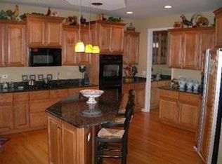 3017 E Francis Cir, Saint Charles, IL 60174