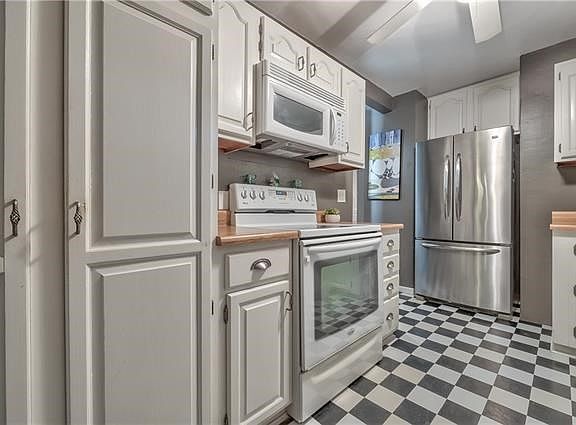4th image of 5314 Rosewood Dr