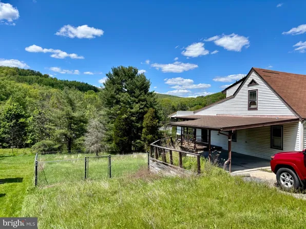10631 New Hope Rd NW, Frostburg, MD 21532