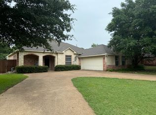 1304 Fossil Rdg, Woodway, TX 76712