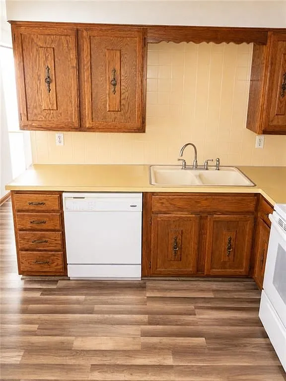 1 bed, 1.0 bath, 650 sqft, $1,550 — Photo 3