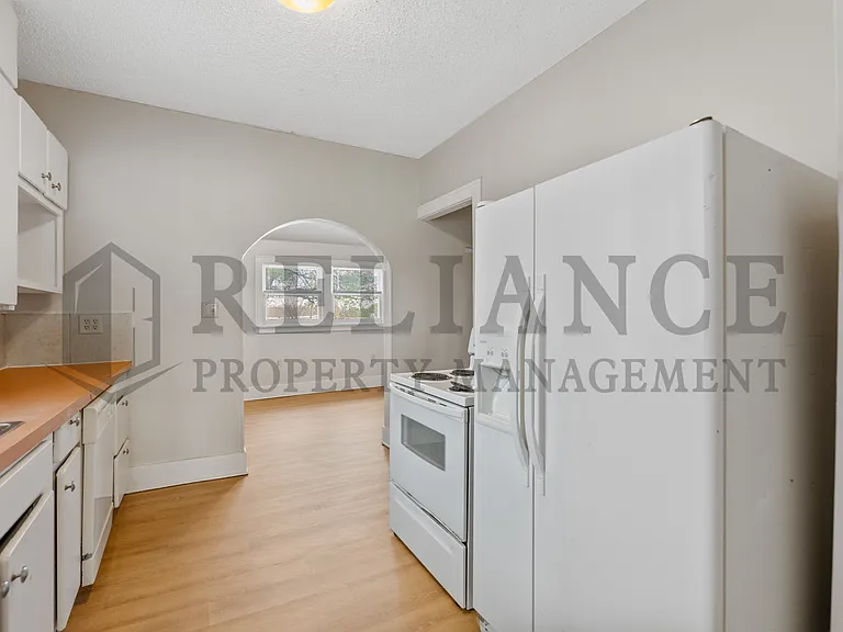 439 N Lorraine Ave — Photo 15