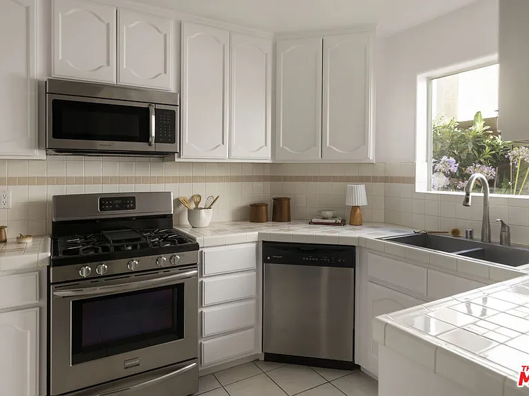 4003 Sunset Dr #8 — Photo 17