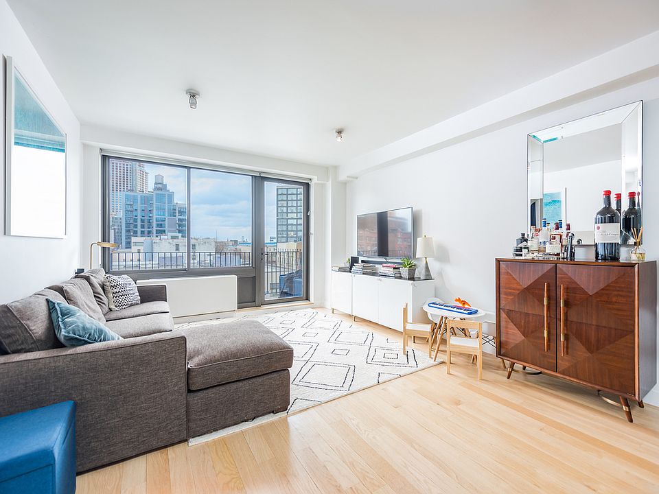 1st image of 10-55 47th Ave #3H