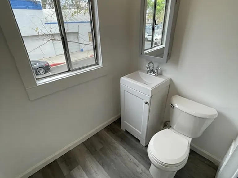 7777 Santa Monica Blvd — Photo 10