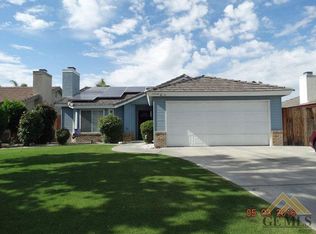 5204 Sunburst Ct, Bakersfield, CA 93313