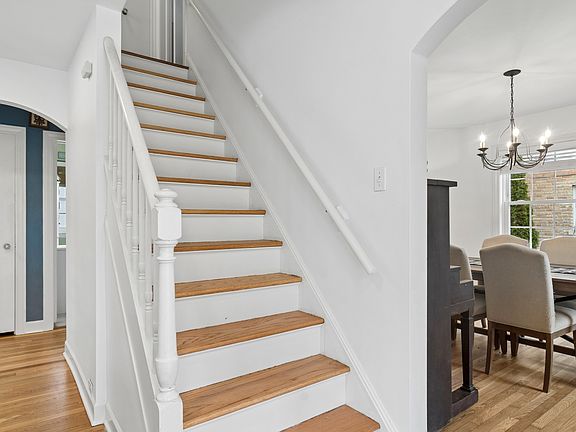 3rd image of 714 S Dunton Ave