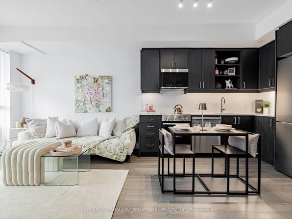 50 George Butchart Dr #524, Toronto, ON M3K 0C9