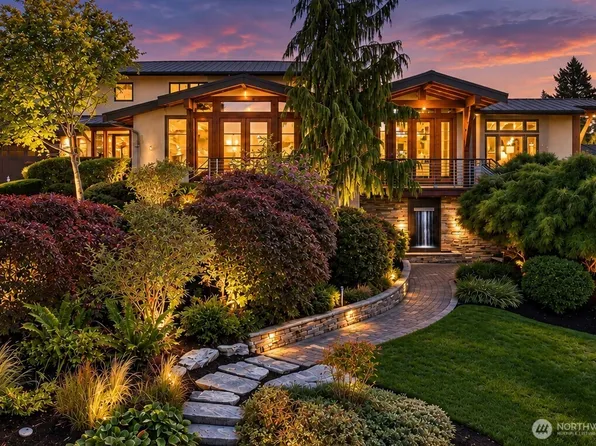 9641 NE 29th Street, Clyde Hill, WA 98004