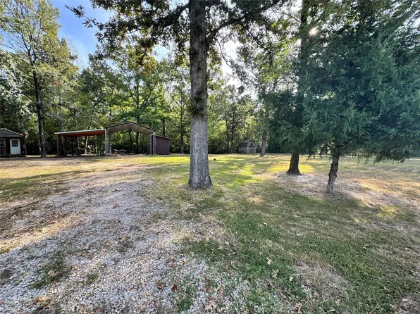 1270 Hidden Oaks Dr, Pointblank, TX 77364