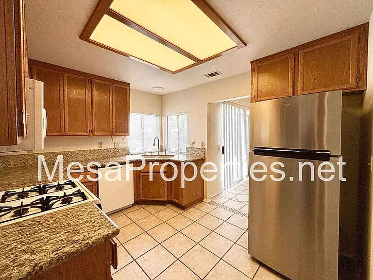13024 Rainwood Ct — Photo 9