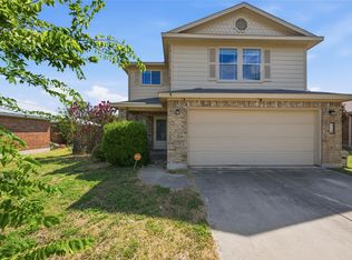 214 Woodley Rd, Leander, TX 78641