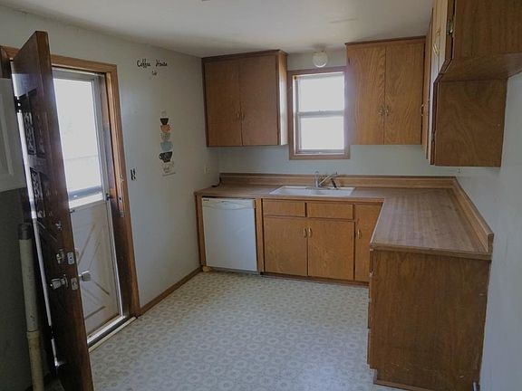5th image of 1700 N 1st St