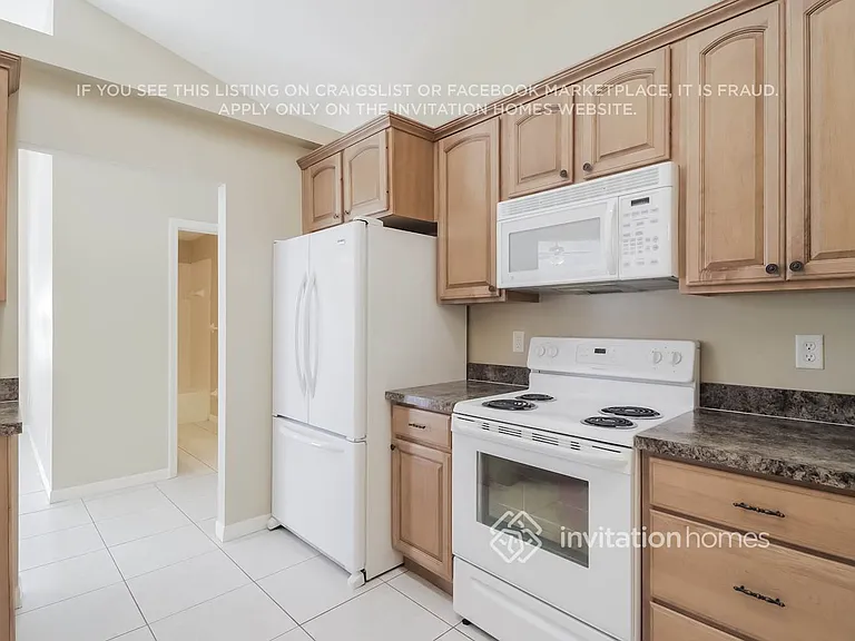 428 Lancers Dr — Photo 10