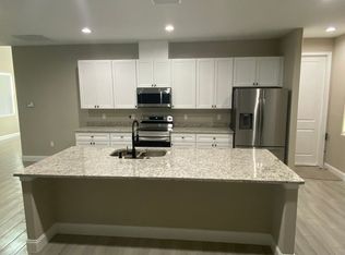 6599 Taxiway Cir, Orlando, FL 32822