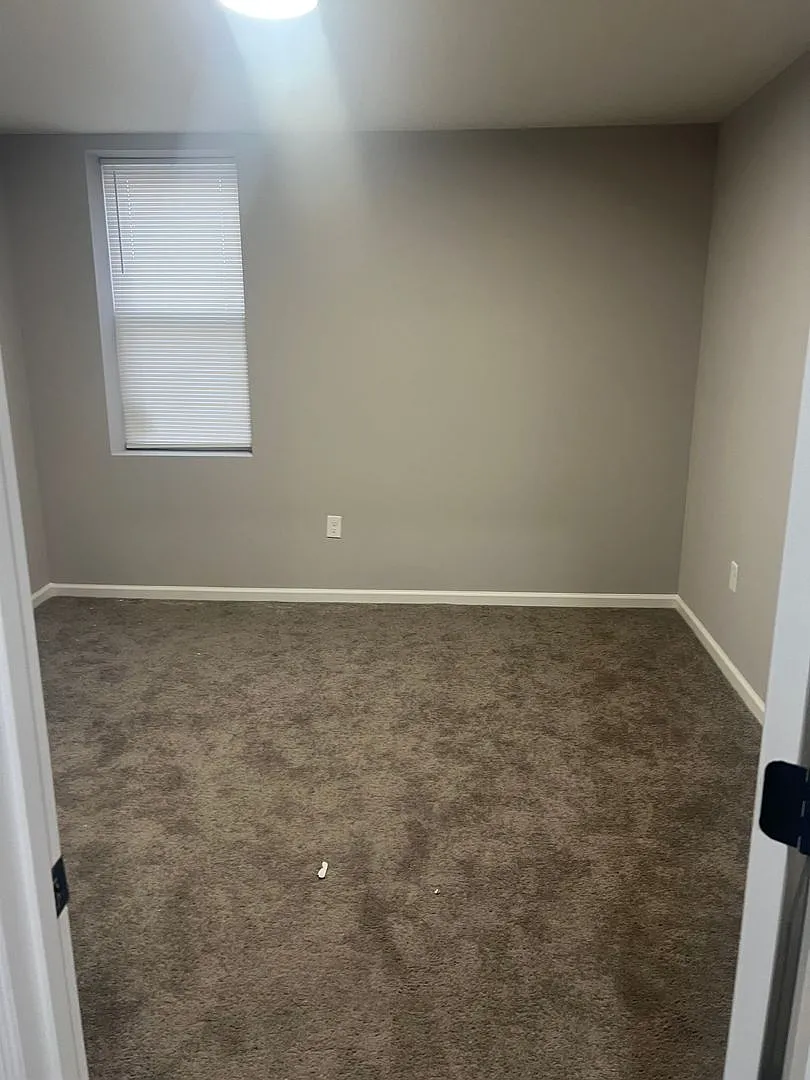 Building Photo - 2303 Whittier Ave #1
