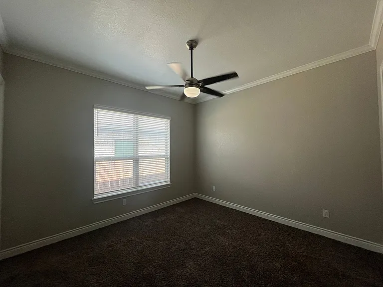 4815 Viewcrest Rd — Photo 36