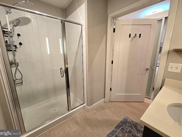 1320 Fenwick Ln #6 — Photo 19