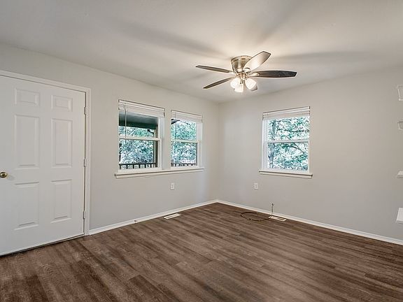 5th image of 18918 Shoreline Way Unit A