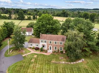 26 Linvale Rd, Ringoes, NJ 08551